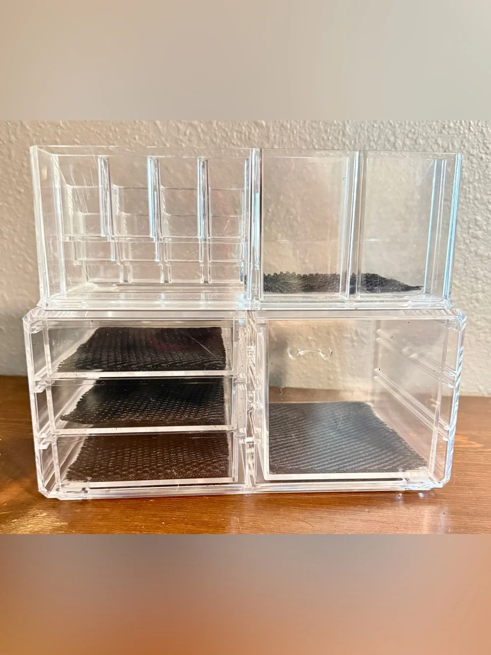 Makeup or Jewelry Organizer Clear Acrylic 4 Lined Drawers 9.5” x 5” x 7”